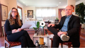 Picture of a girl interviewing client